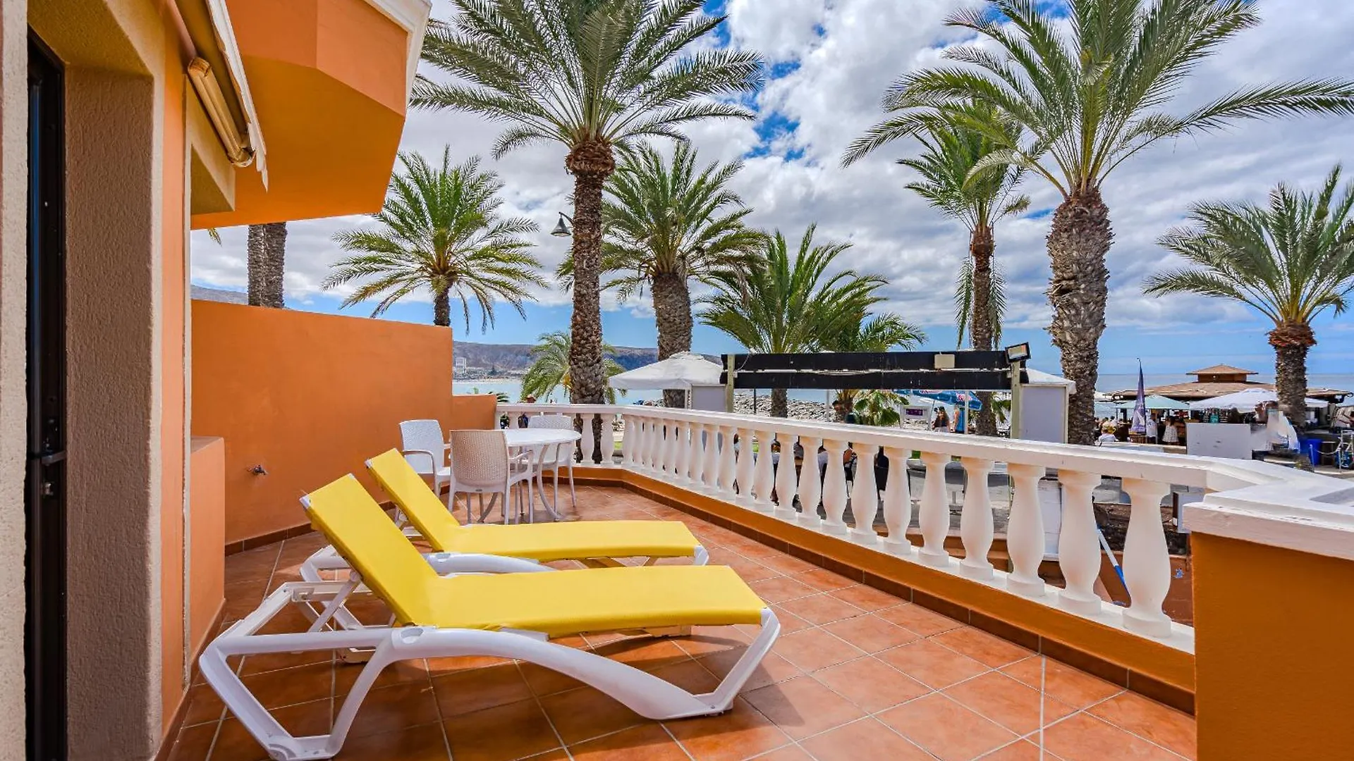 Complejo Tenerife Royal Garden Playa de las Americas  Spain